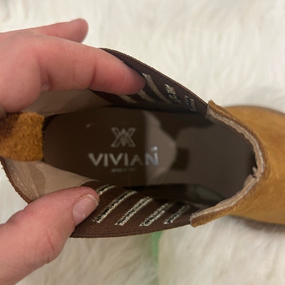 VIVIAN tan suede ankle booties size 37 NEW - Picture 7 of 8